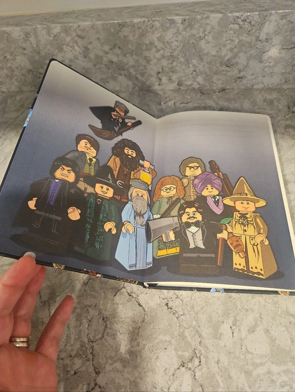 LEGO Harry Potter Notebook Journal 96 Sheets Hogwarts New 8.5 x 5.6